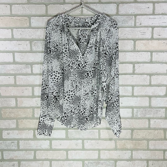 Joie Shauna Animal Print Long Sleeve Blouse in Porcelain Size M - Picture 3 of 10